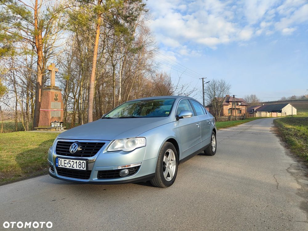 Volkswagen Passat 2.0 FSI Comfortline - 12