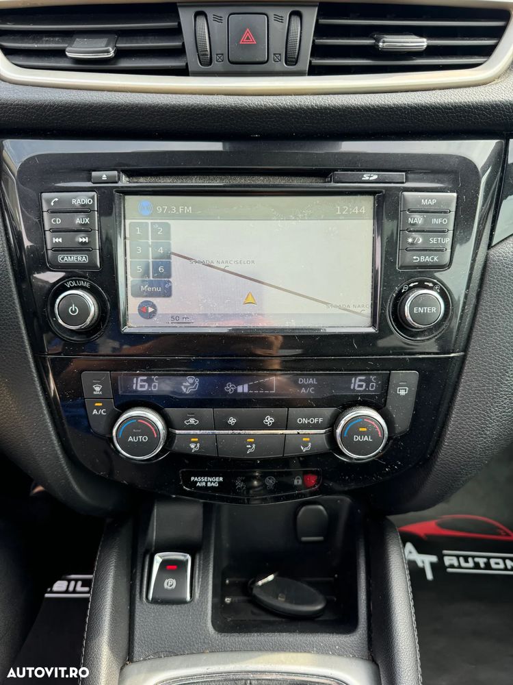 Nissan Qashqai 1.6 DCI TEKNA - 17