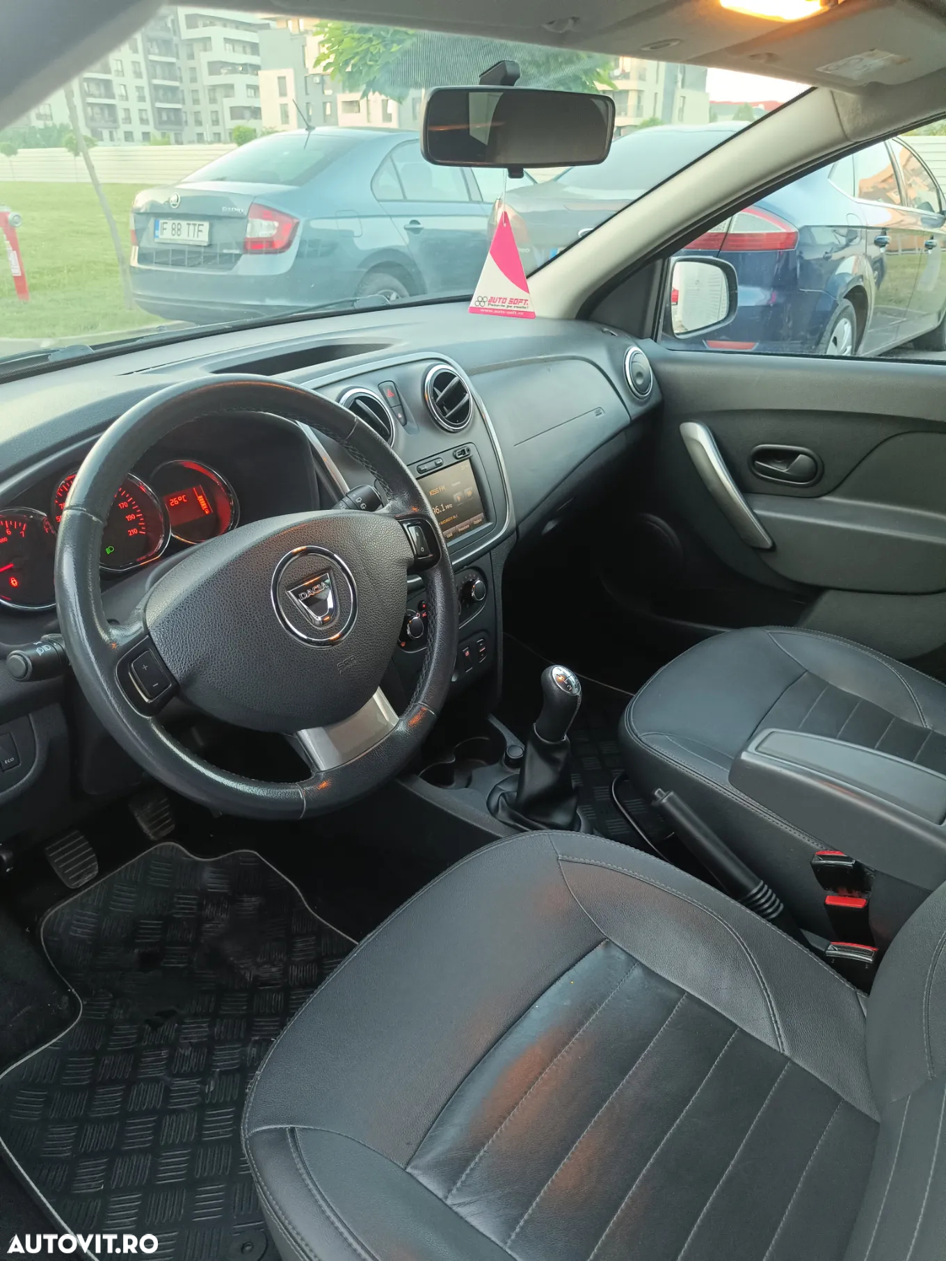 Dacia Logan MCV TCe 90 Prestige - 10