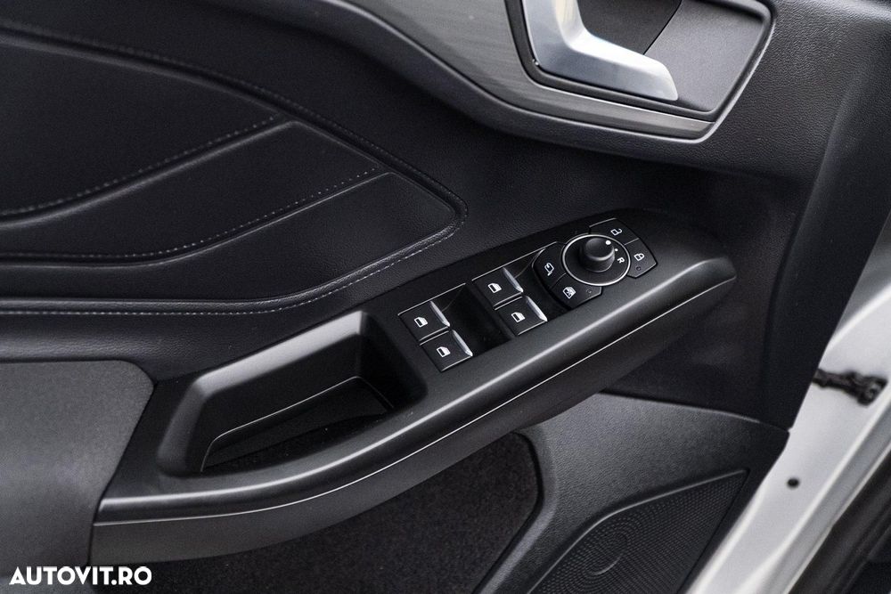 Ford Focus 1.0 EcoBoost MHEV Titanium - 22