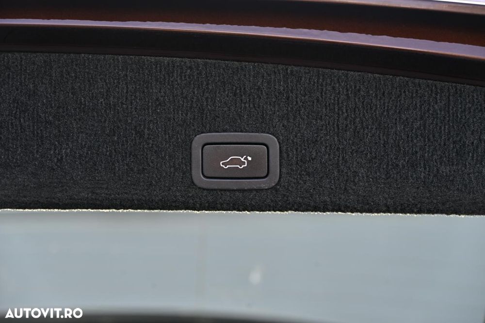 Volvo XC 60 D5 AWD Geartronic Summum - 28