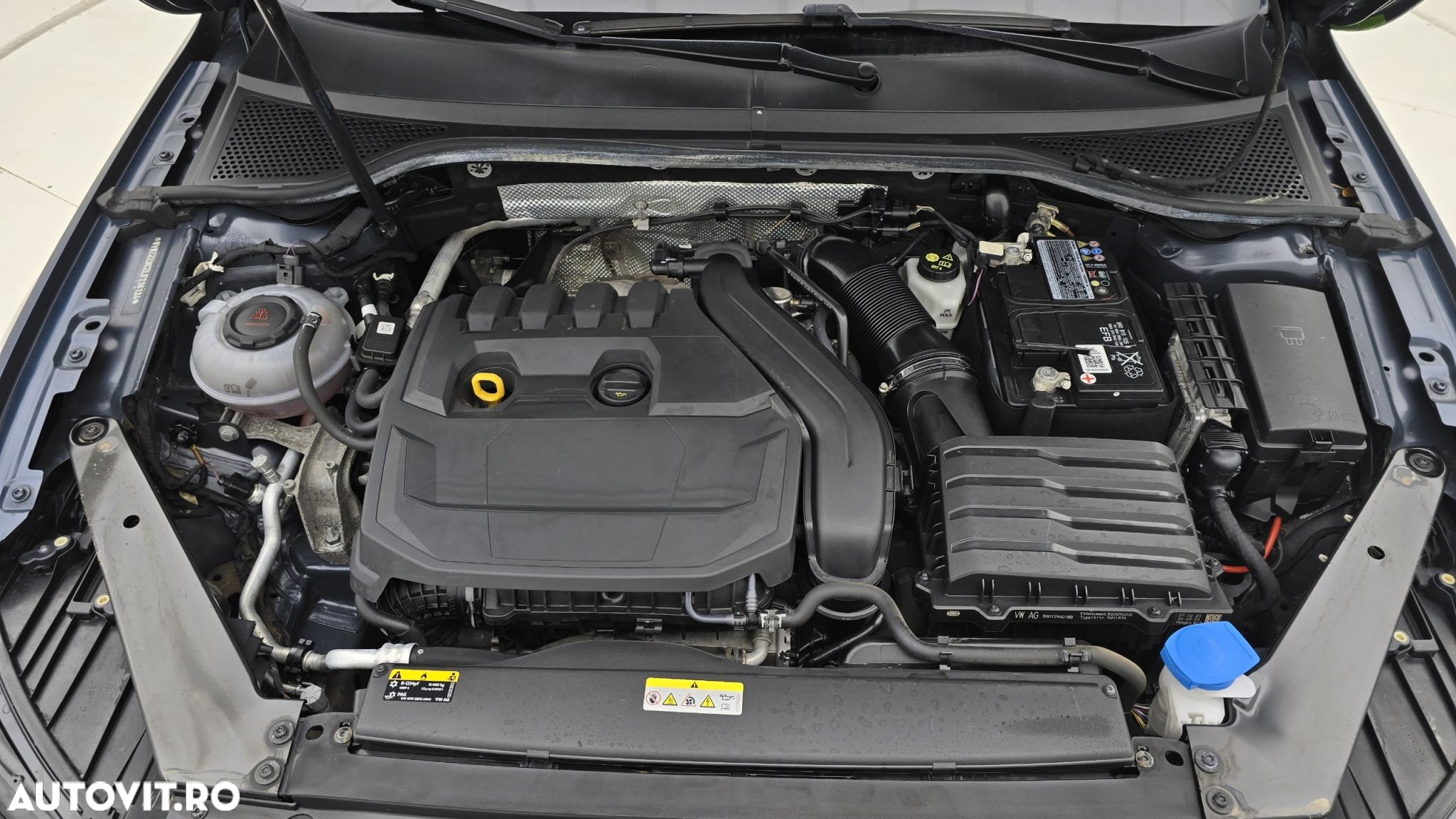 Volkswagen Passat 1.5 TSI ACT DSG Comfortline - 24
