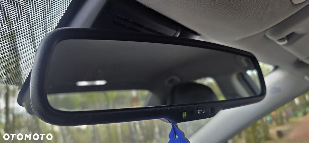 Toyota Avensis 1.8 Premium - 33