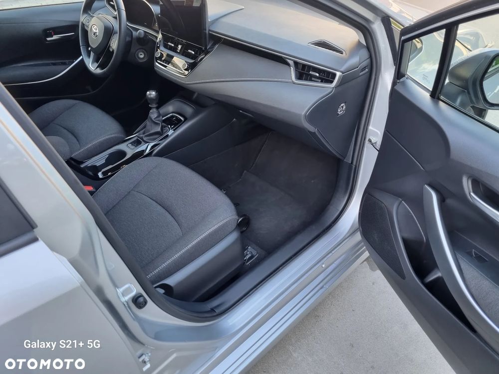 Toyota Corolla 1.5 Active - 18