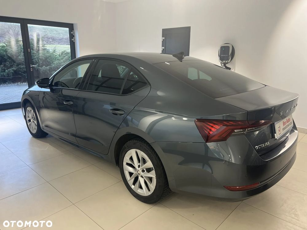 Skoda Octavia 1.5 TSI ACT Ambition - 5