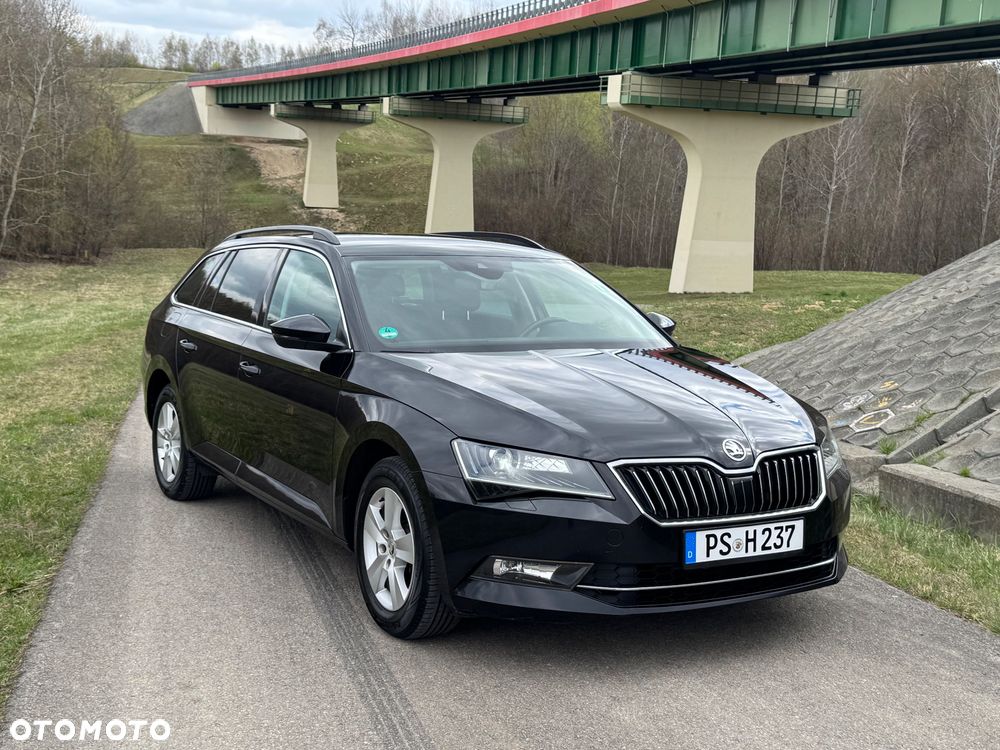 Skoda Superb 2.0 TDI Ambition - 22