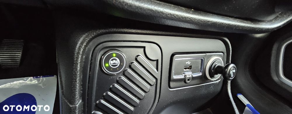 Jeep Renegade 1.4 MultiAir Longitude FWD S&S - 24