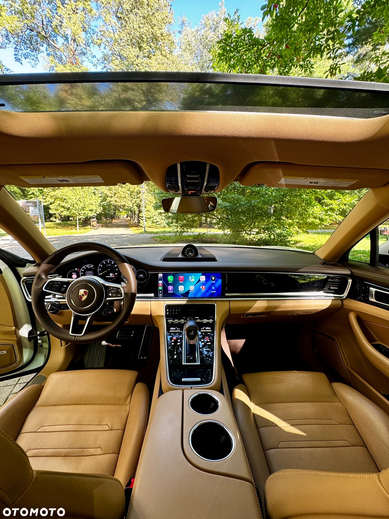 Porsche Panamera 4 E-Hybrid - 8