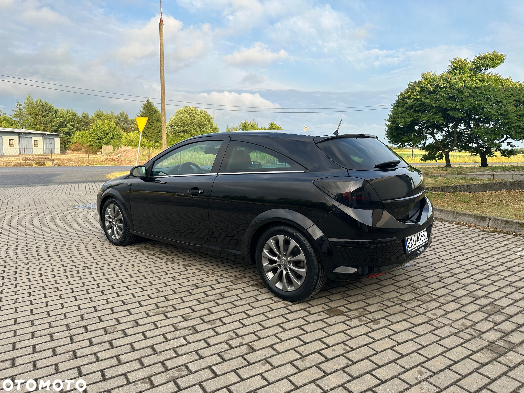 Opel Astra GTC 1.6 Sport - 7