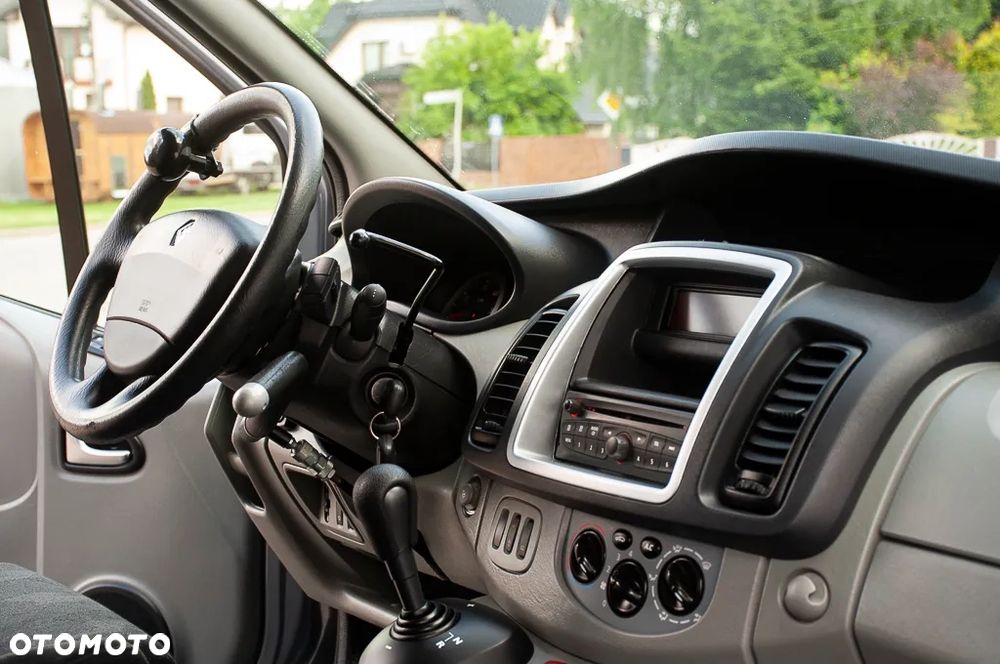 Renault Trafic - 19