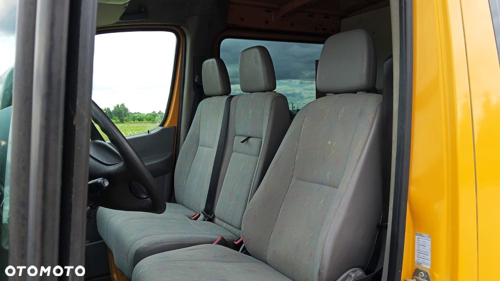 Volkswagen CRAFTER 6 osób BRYGADÓWKA - 12