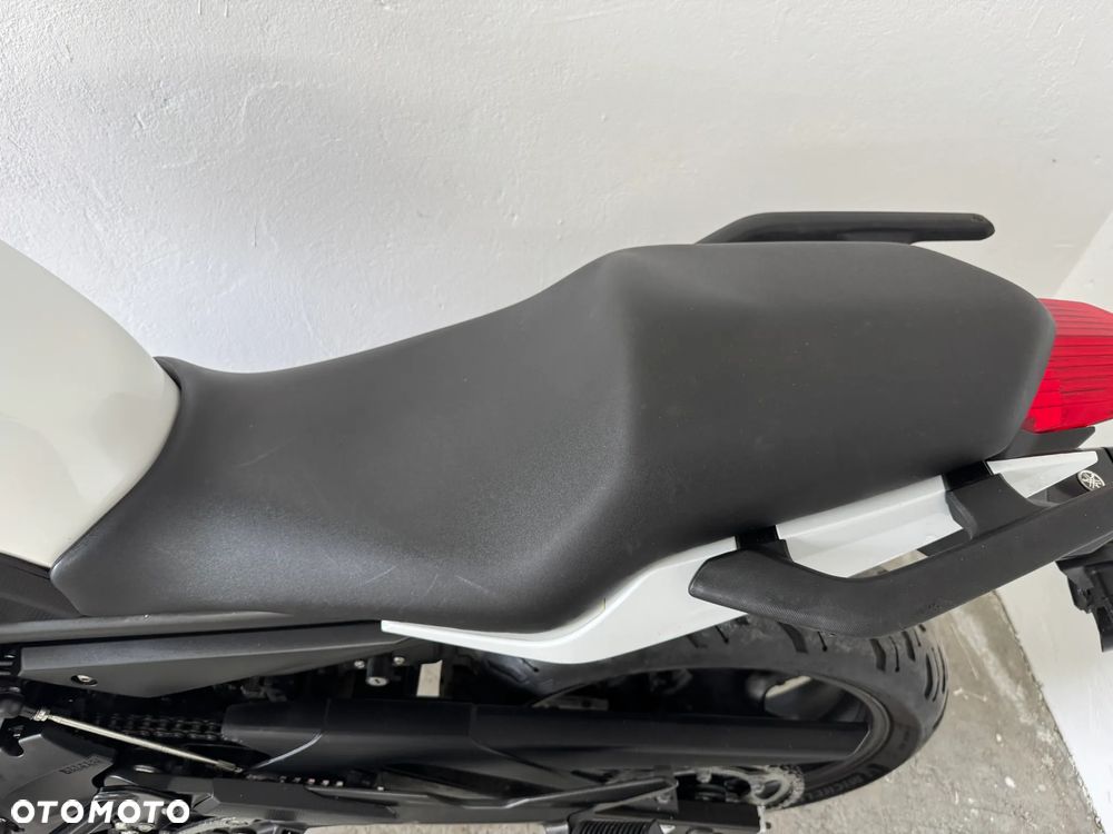 Yamaha XJ - 32