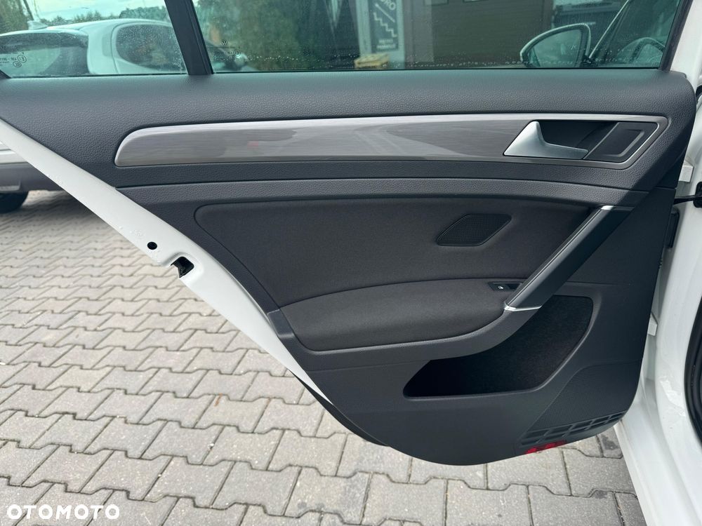Volkswagen Golf VII 1.2 TSI BMT Start - 12