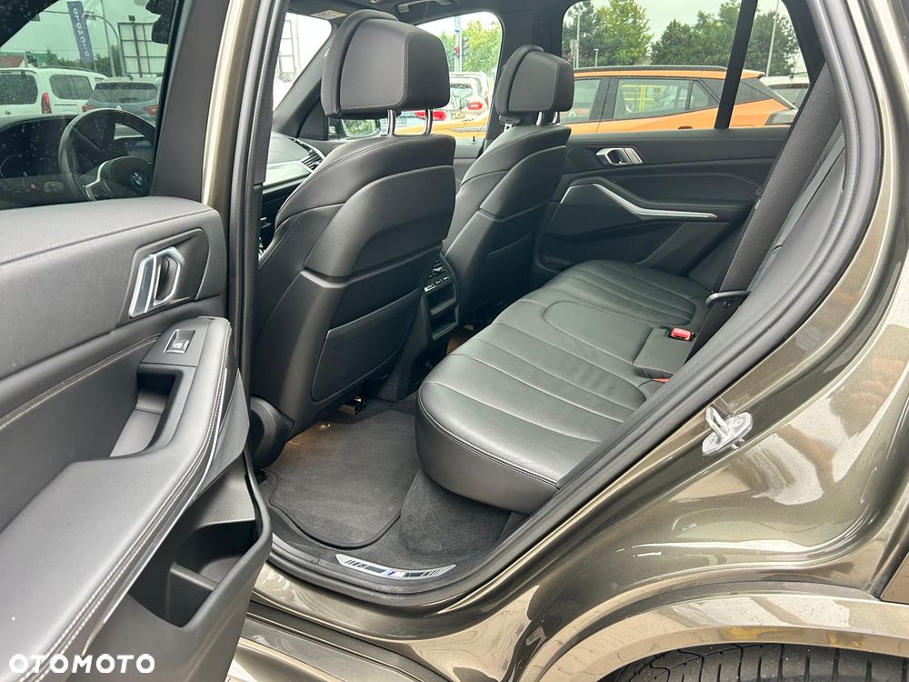 BMW X5 xDrive45e - 13