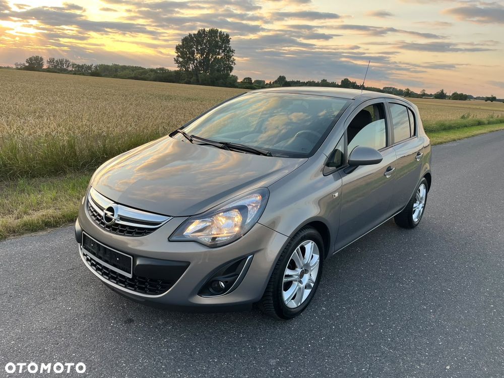 Opel Corsa 1.2 16V Color Edition - 1