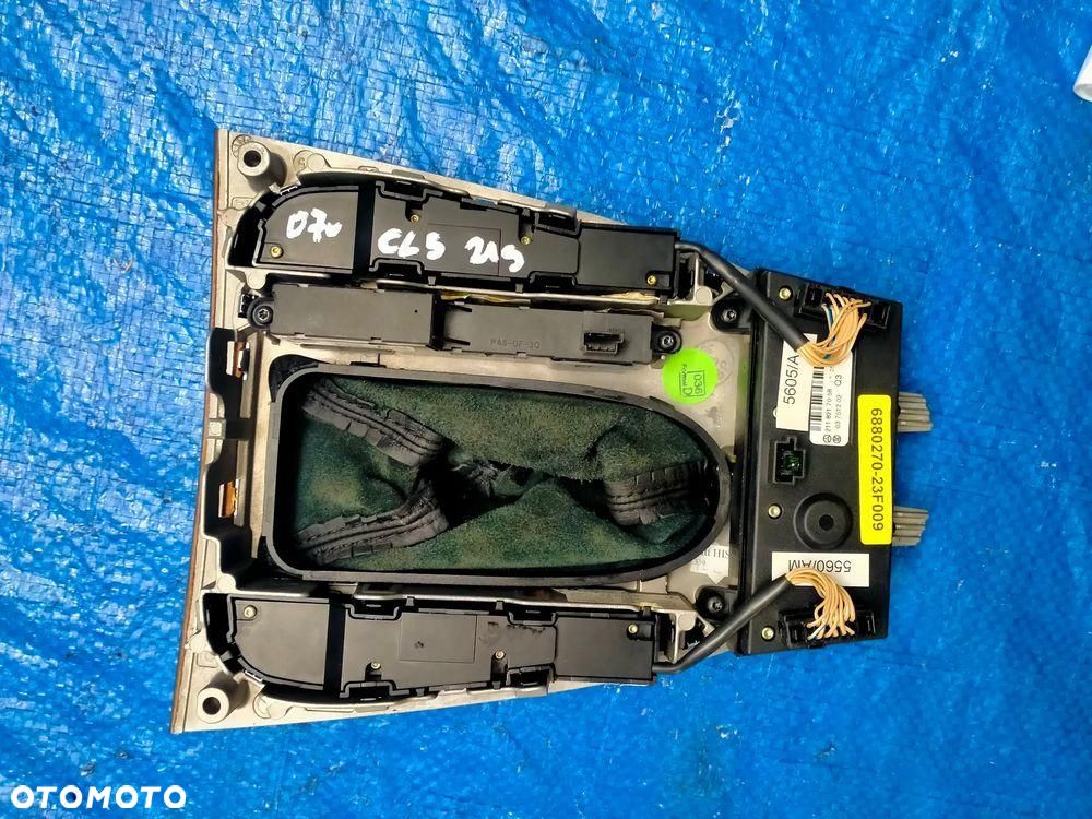 MERCEDES W211 W219 CLS Panel Mieszek Tunelu Dekor Dystronic A2118217058 - 9