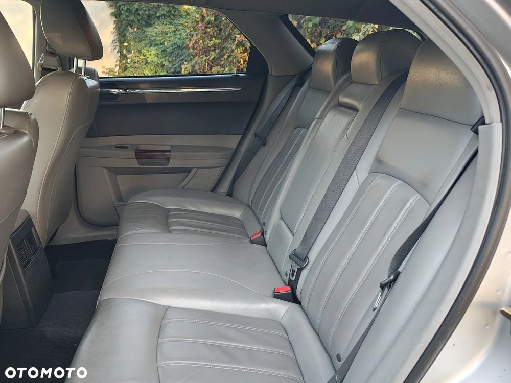 Chrysler 300C 5.7 V8 HEMI AWD Automatik - 15