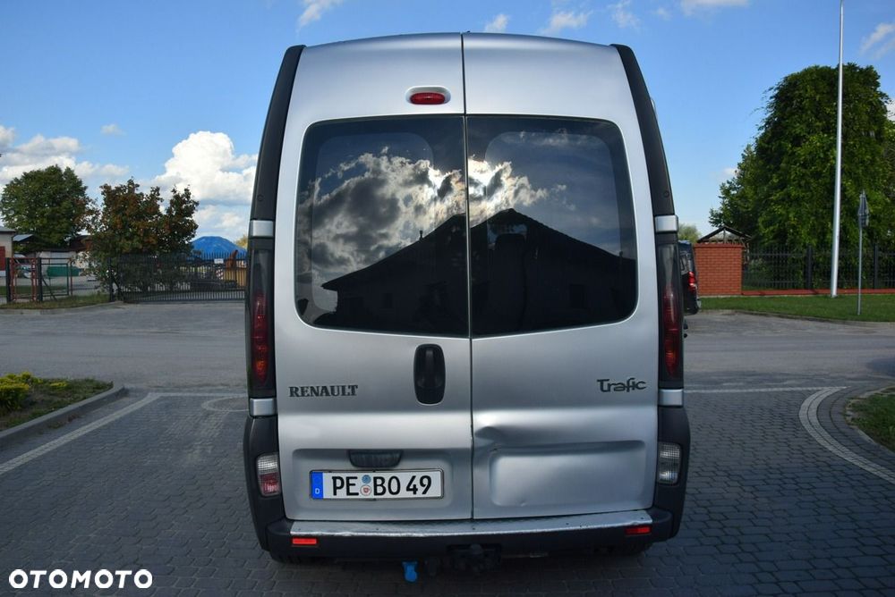 Renault Trafic - 10