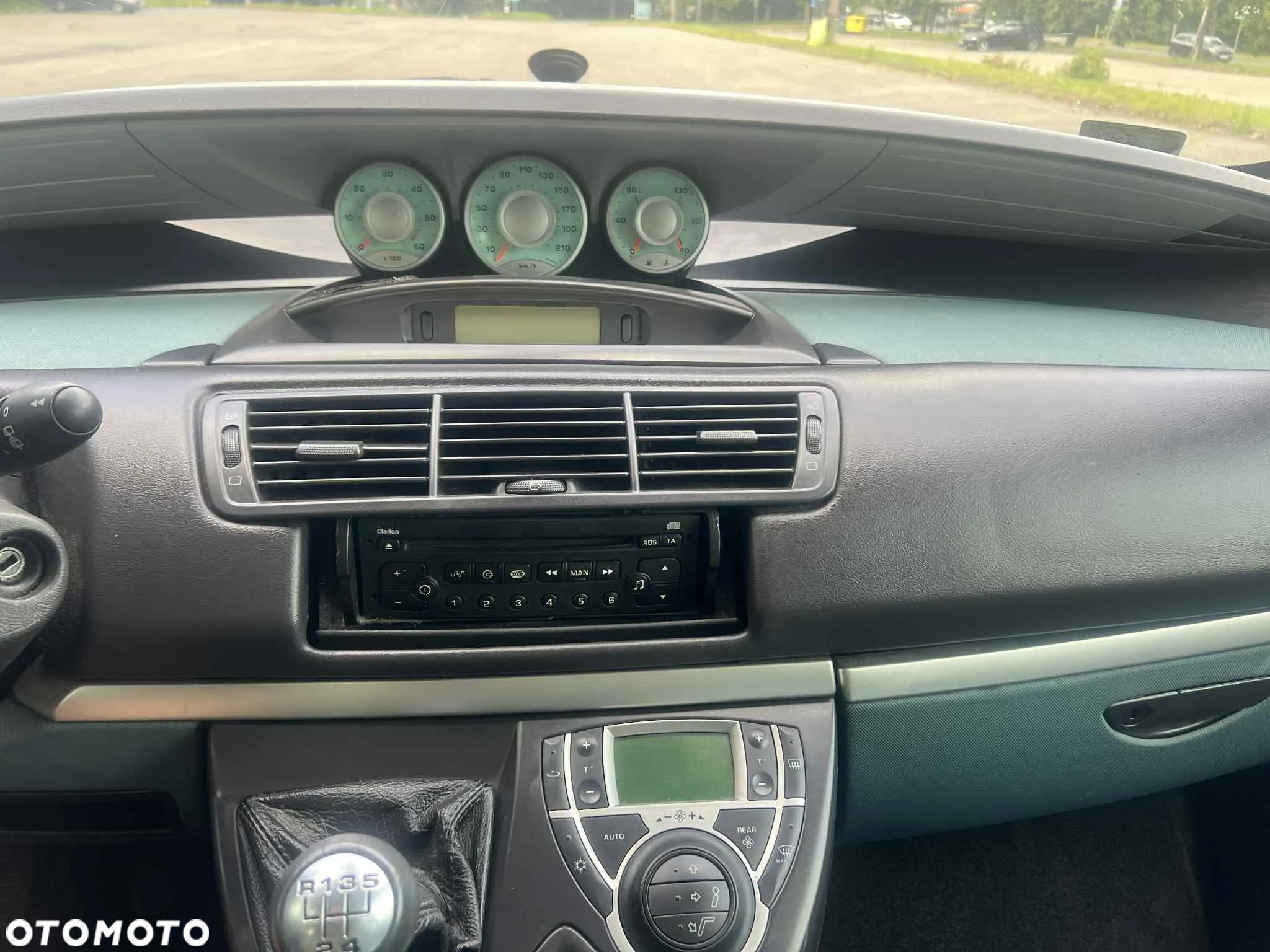 Peugeot 807 2.0 HDi SR - 17