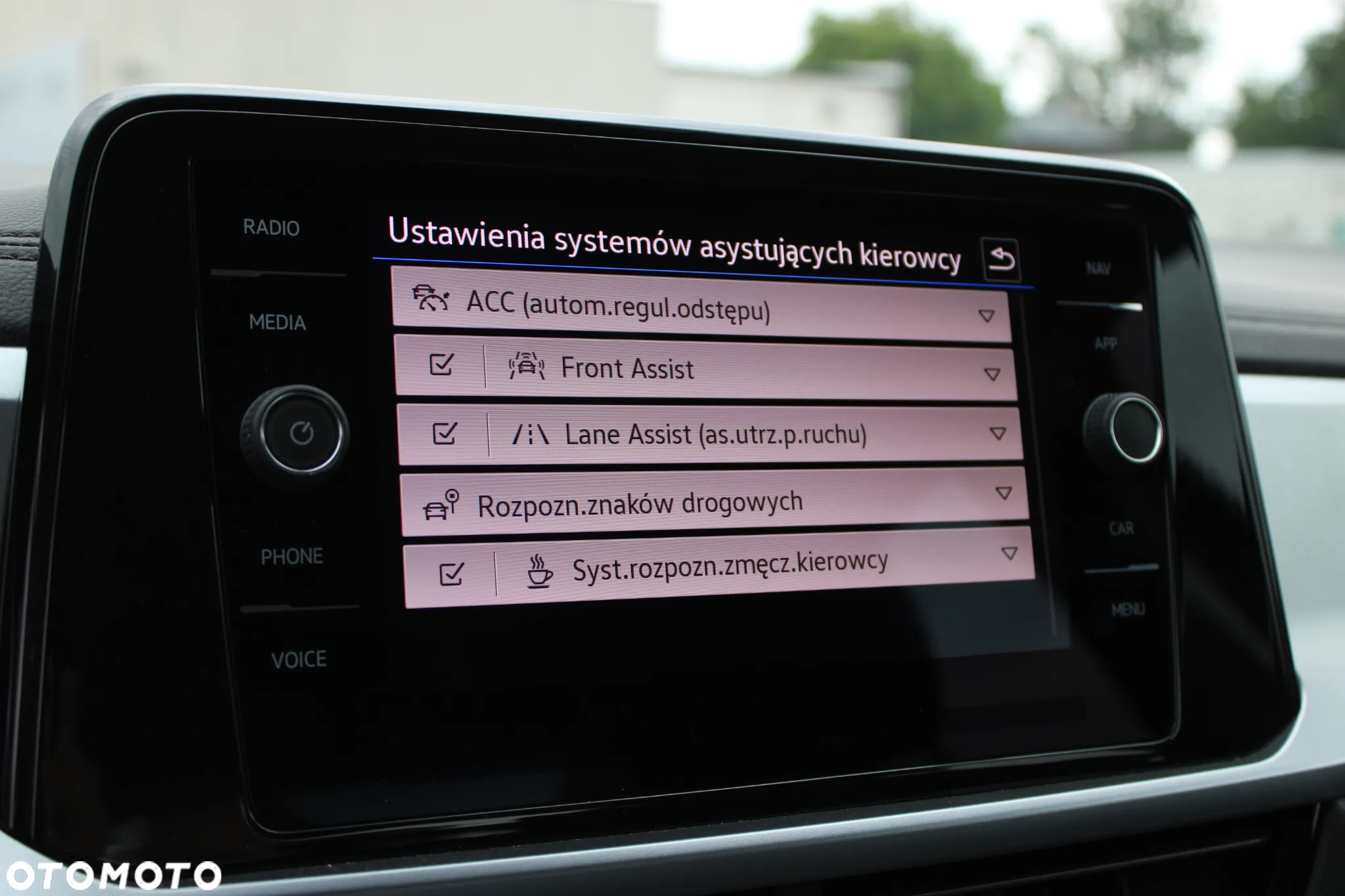Volkswagen T-Roc 1.5 TSI Life DSG - 22