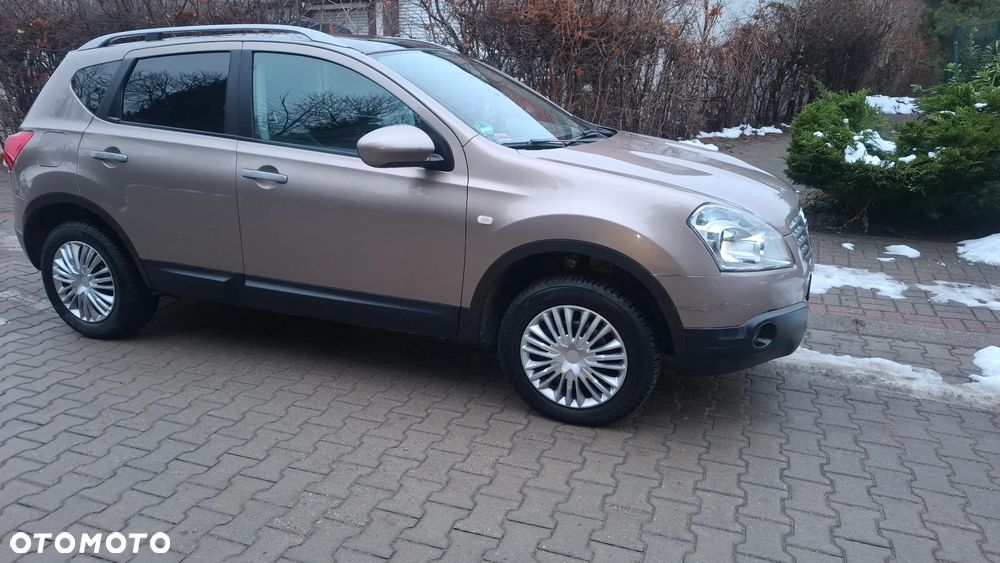 Nissan Qashqai 2.0 dCi 4 x 4 DPF tekna - 6