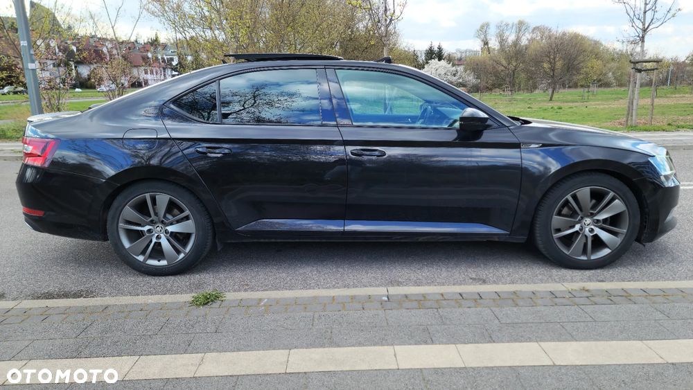 Skoda Superb 1.8 TSI Sportline - 8