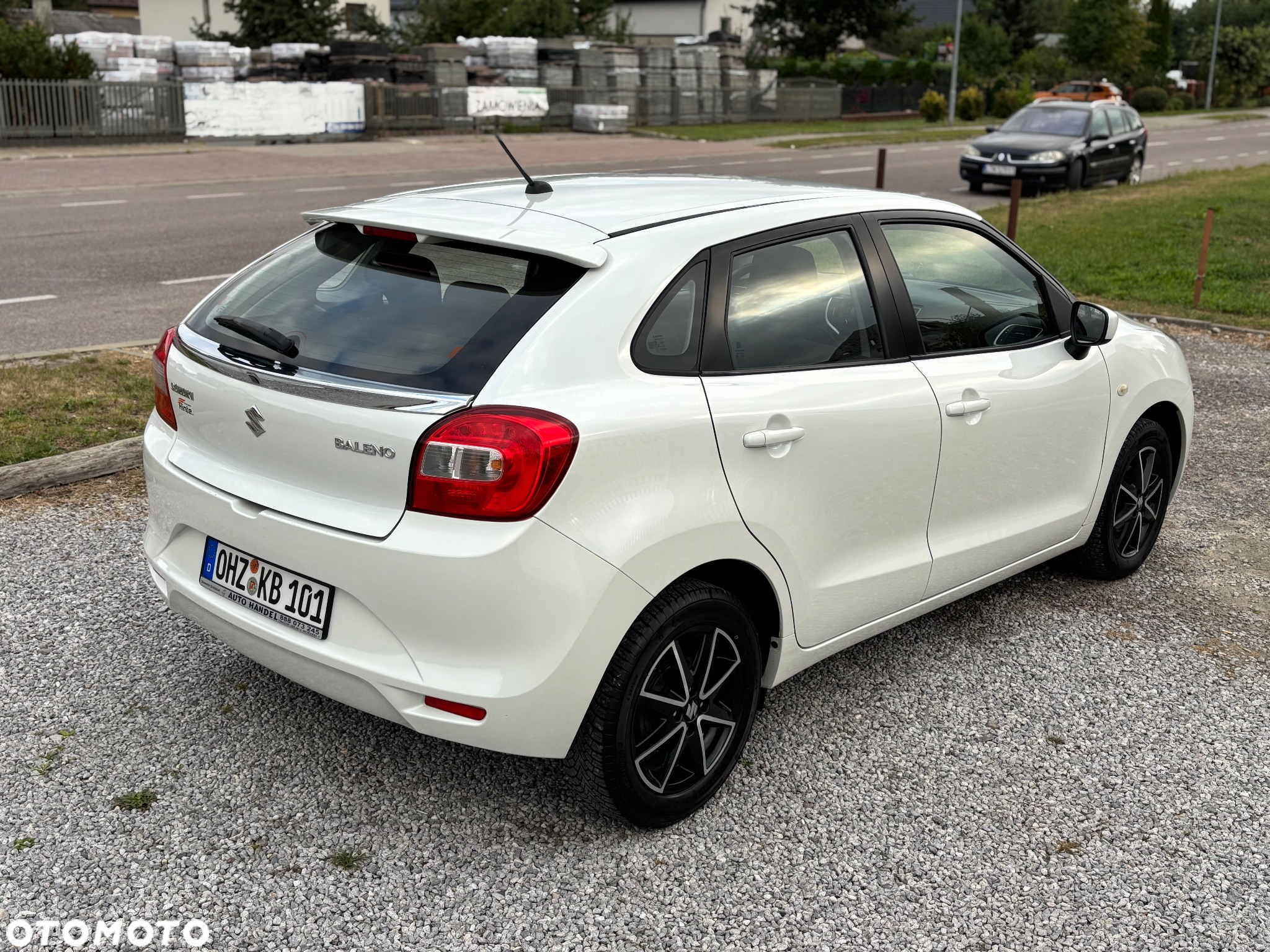 Suzuki Baleno - 24