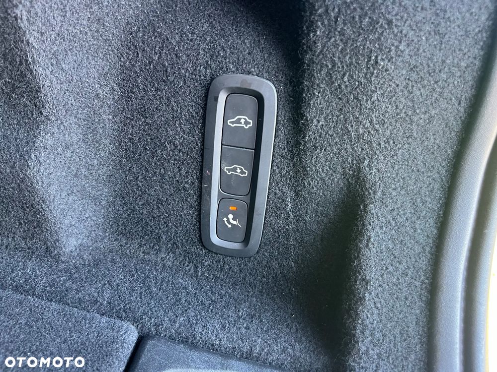 Volvo XC 60 D4 AWD Inscription - 22