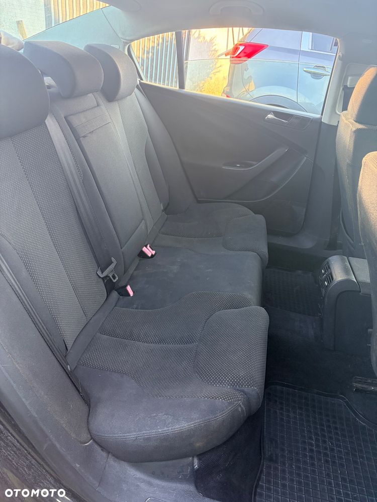 Volkswagen Passat 2.0 Basis - 8