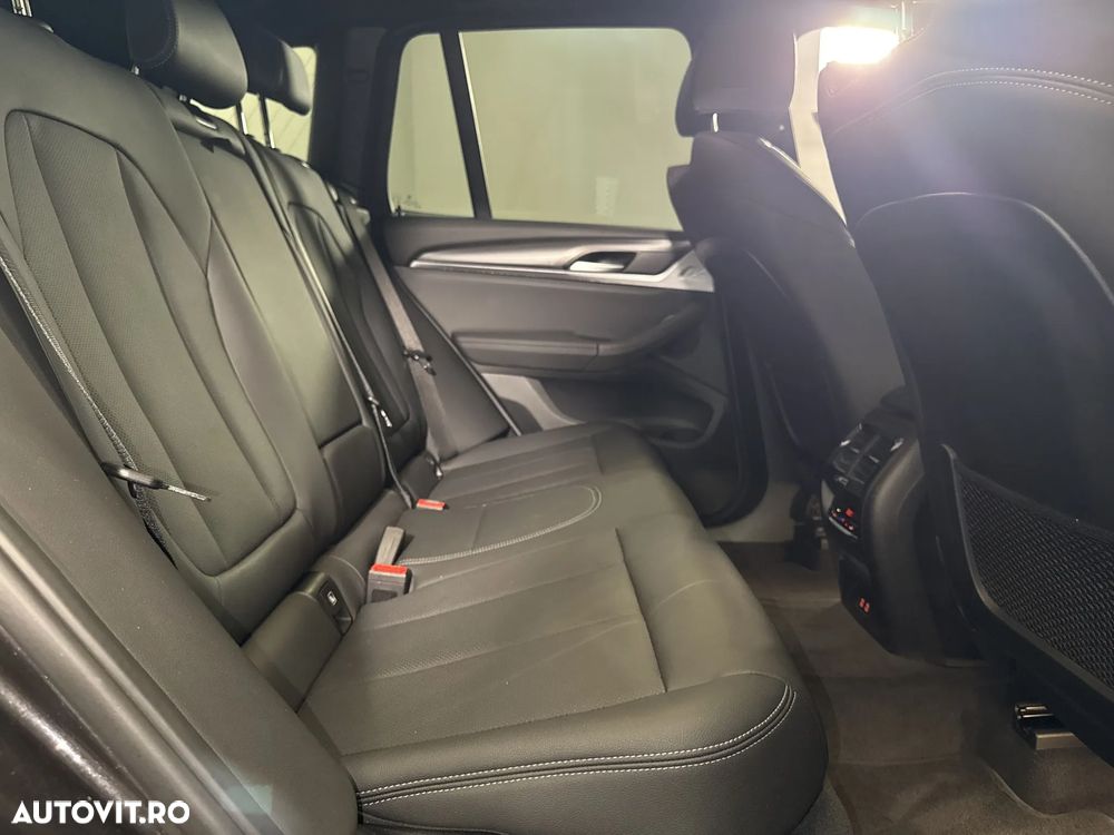 BMW X3 2023 — imagine 12