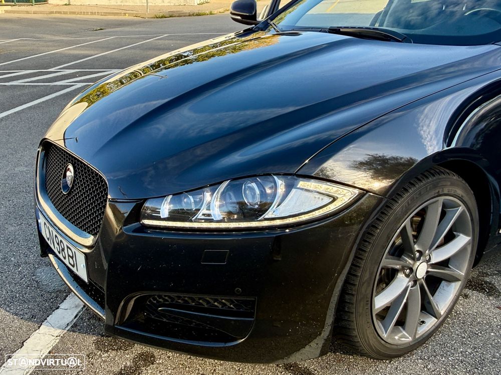 Jaguar XF - 14