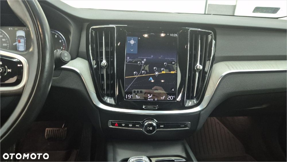 Volvo V60 B3 B Plus Bright - 16