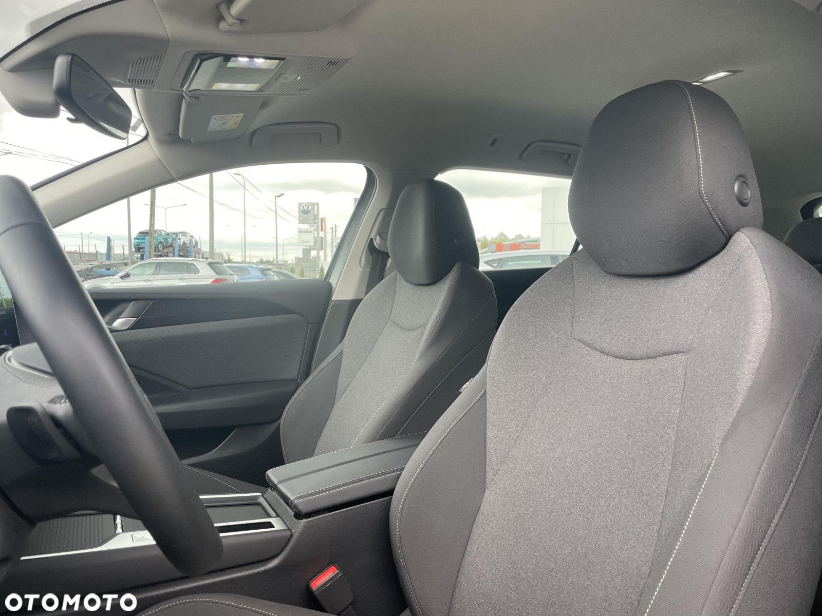 Volkswagen Passat - 13