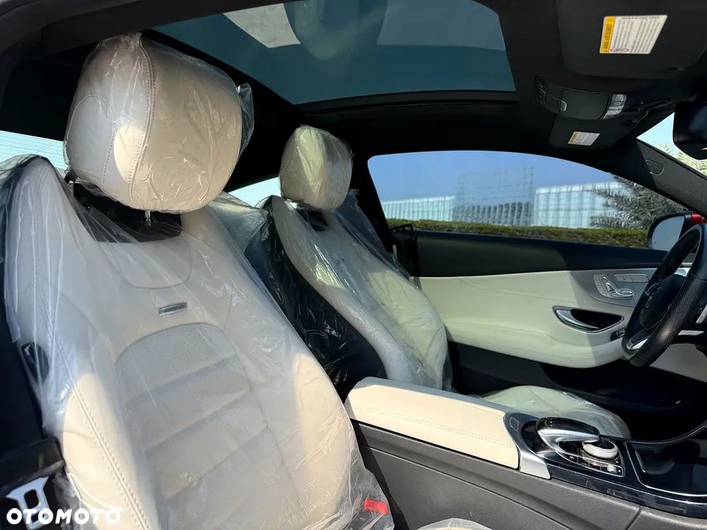 Mercedes-Benz Klasa C 300 9G-TRONIC AMG Line - 17