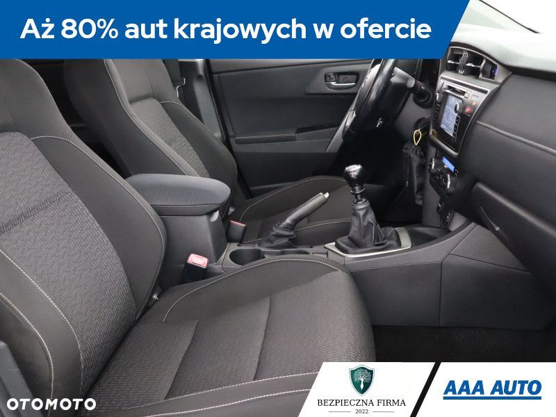 Toyota Auris - 11