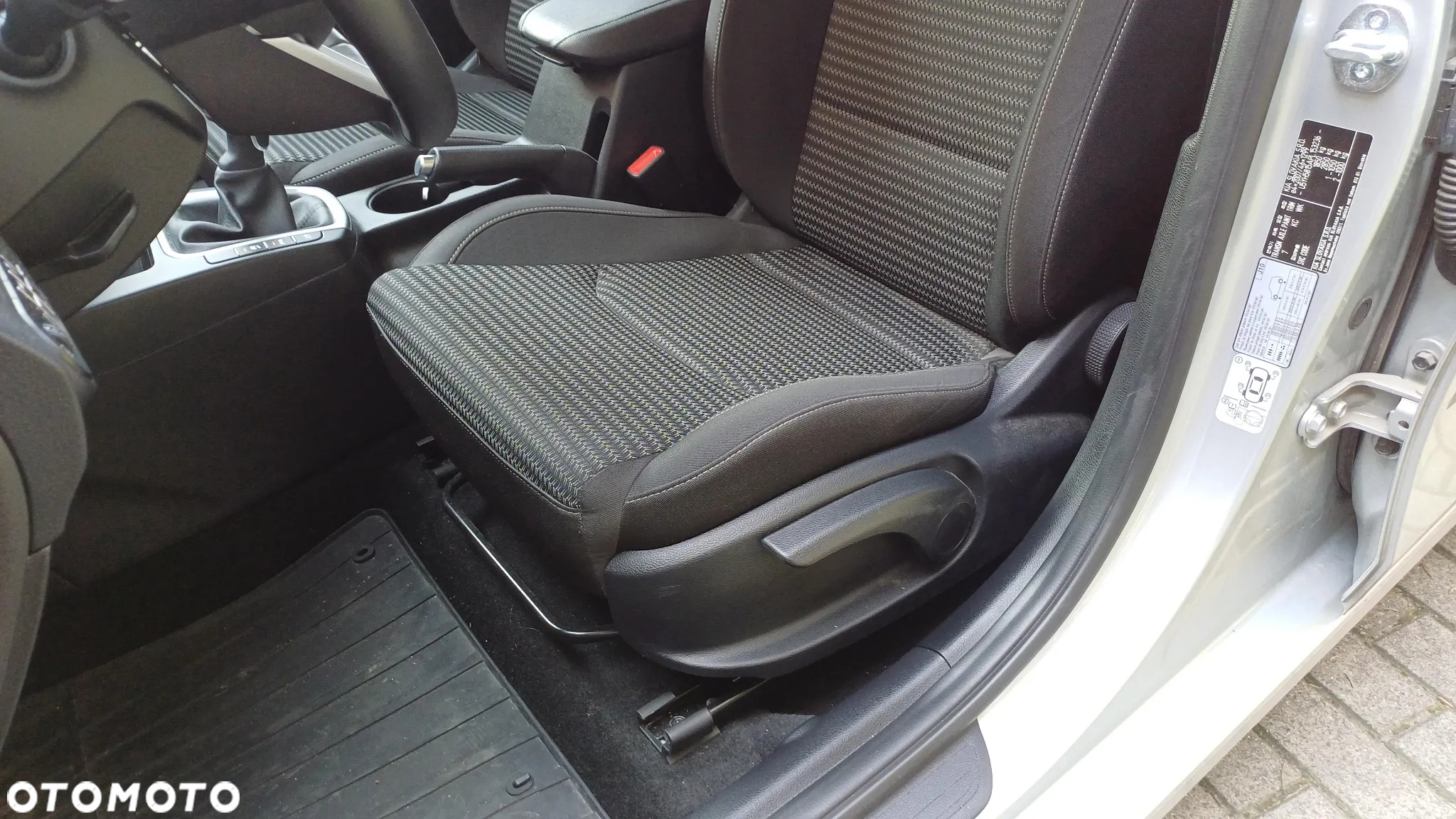 Kia Ceed 1.5 T-GDI M - 15