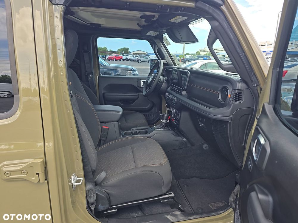 Jeep Gladiator - 11