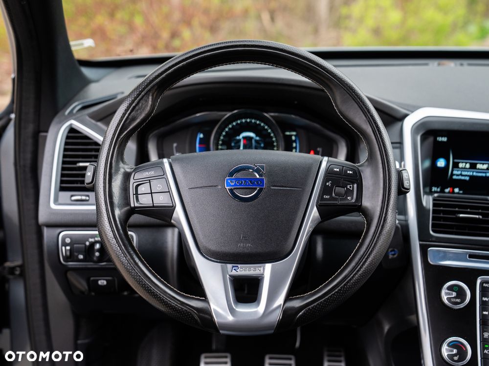 Volvo XC 60 D3 Drive-E R-Design Momentum - 34