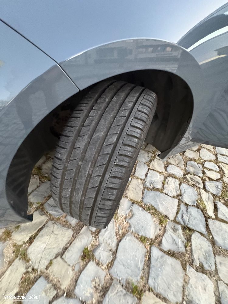 BMW 116 d Pack Desportivo M Auto - 11