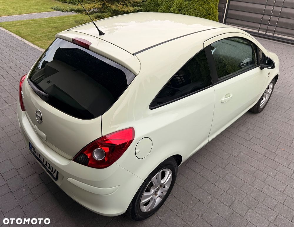 Opel Corsa - 12