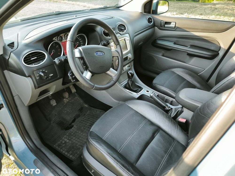 Ford Focus 1.6 Ti-VCT Titanium - 12