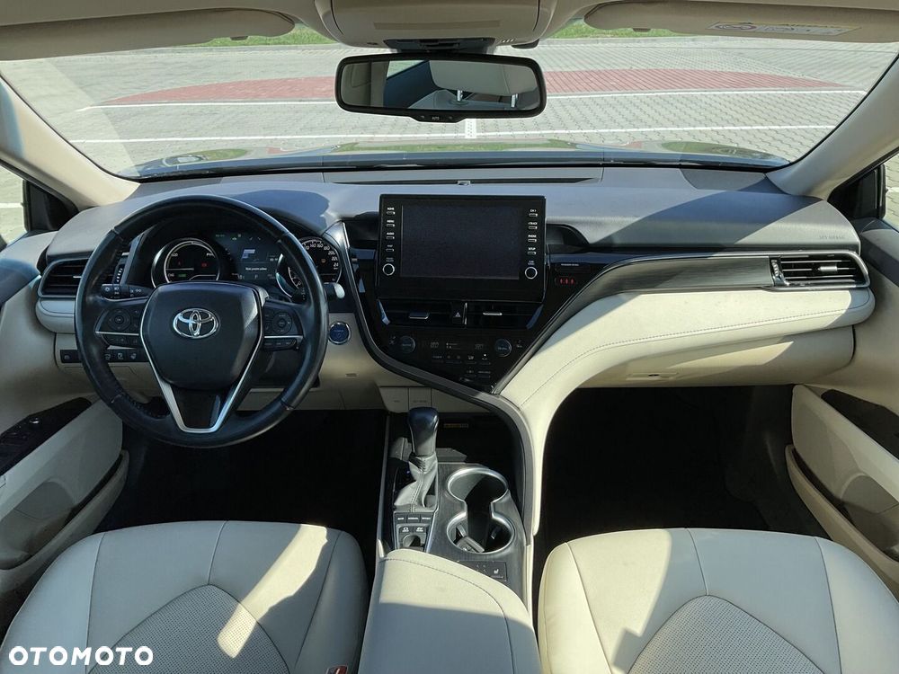 Toyota Camry 2.5 Hybrid Executive CVT - 19