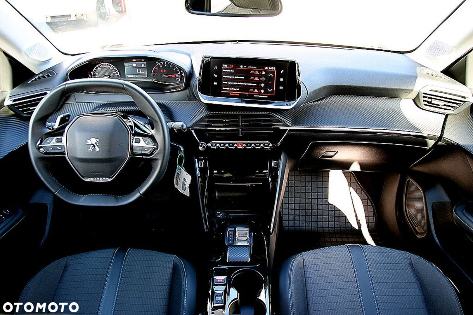 Peugeot 208 1.2 PureTech Allure S&S EAT8 - 17