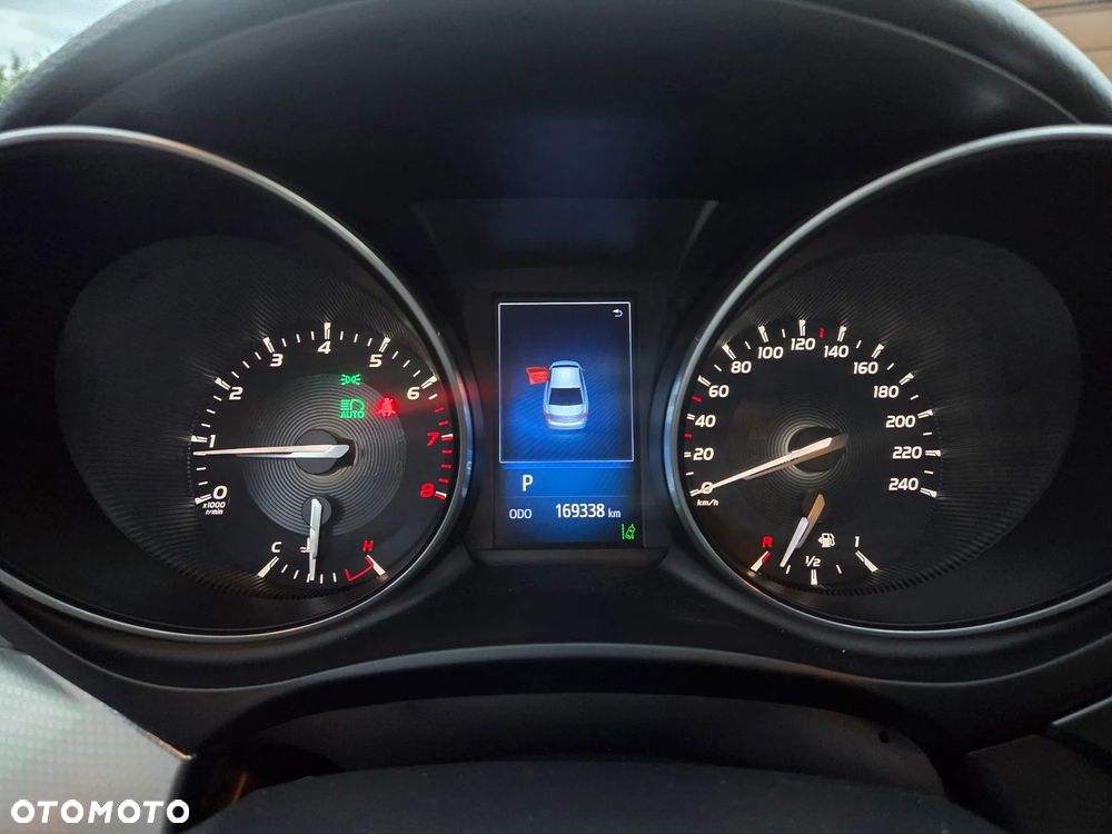 Toyota Avensis 2.0 Premium MS - 22