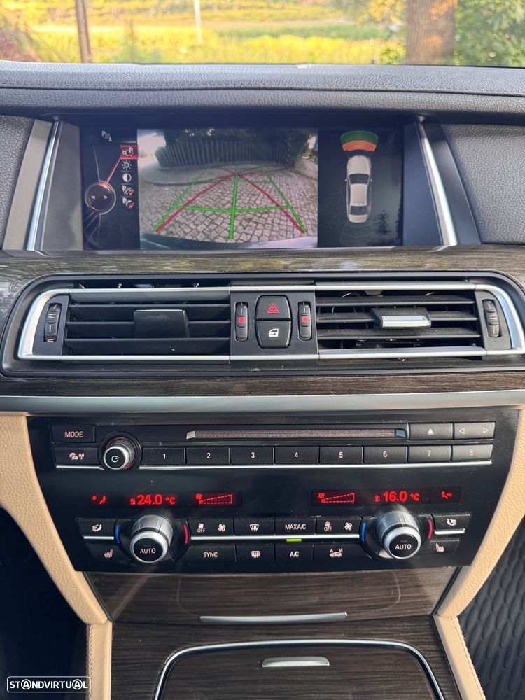 BMW 740 d - 37