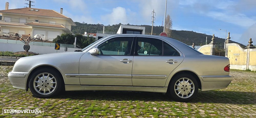 Mercedes-Benz E 220 - 10
