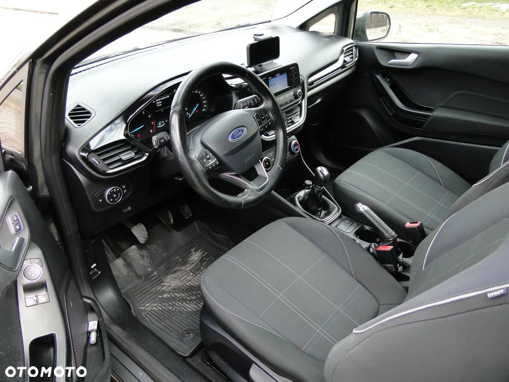 Ford Fiesta 1.1 ST-LINE - 13