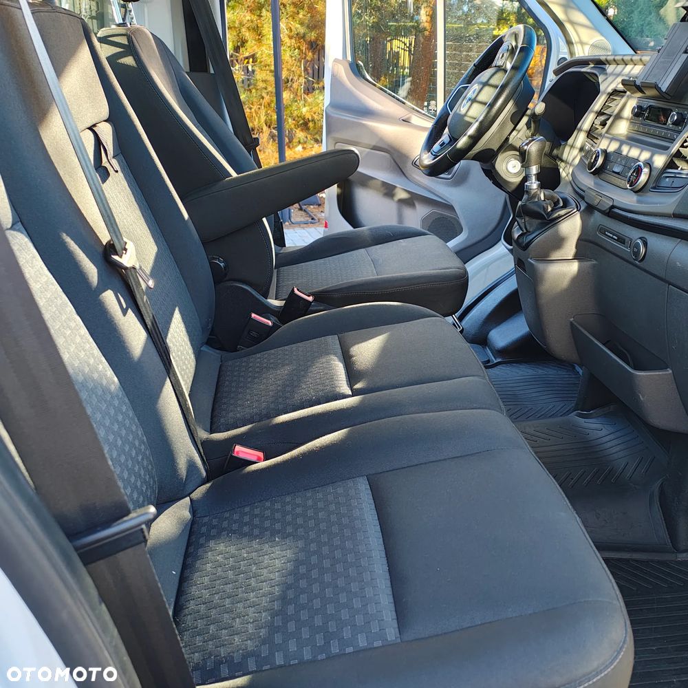 Ford Transit - 11