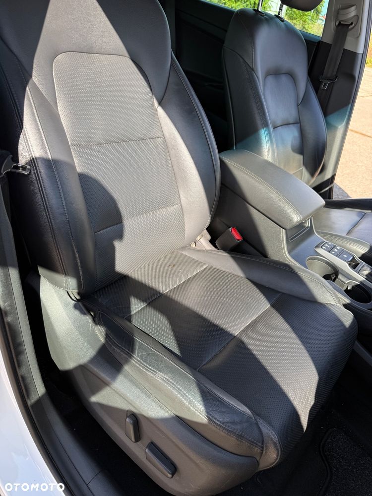Hyundai Tucson 1.6 T-GDi Premium 4WD DCT - 16