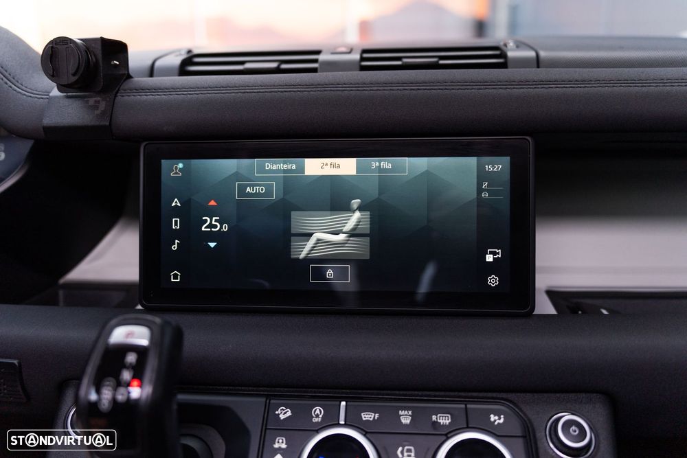 Land Rover Defender 2.0 D 110 AWD SE - 17